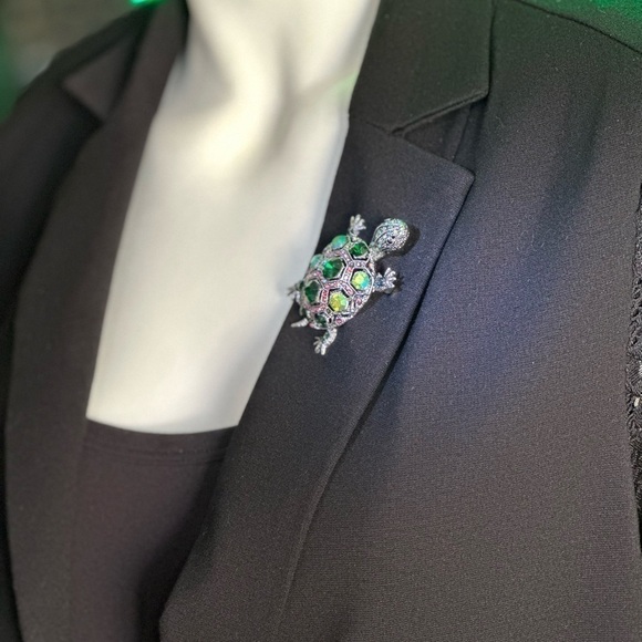 Silver AND GREEN TORTOISE 🐢 TURTLE RHINESTONE BROOCH - Picture 4 of 6